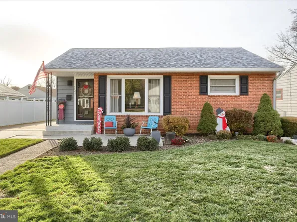1181 Kingsley Rd, Camp Hill, PA 17011
