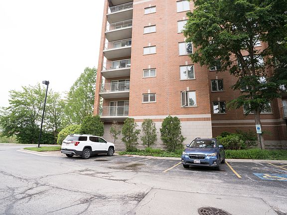 4th image of 390 S Western Ave APT 203