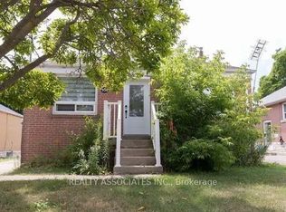 101 Reiner Rd, Toronto, ON M3H2L7