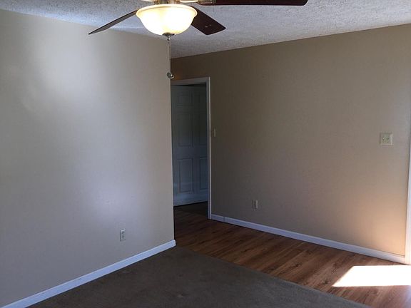 4th image of 3829 Catalpa Ave