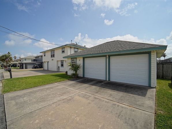 557 Pompano St
