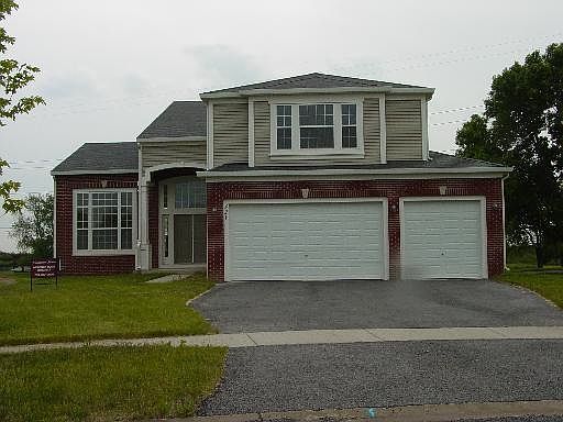 1st image of 421 Brassie Ln #House
