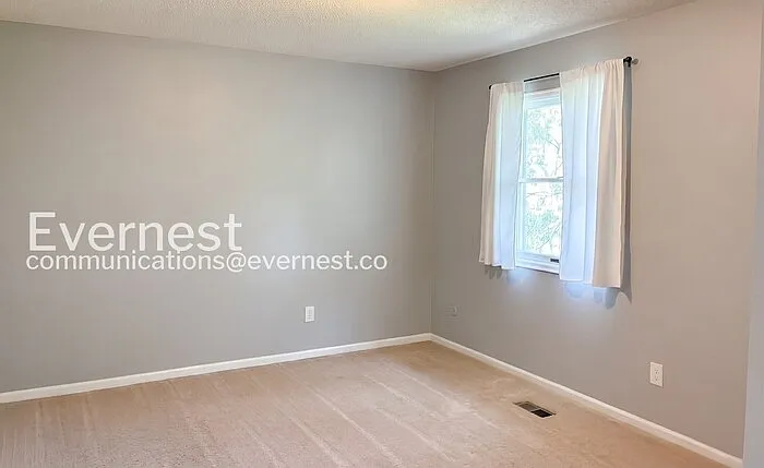 1808 Riverview Dr — Photo 14