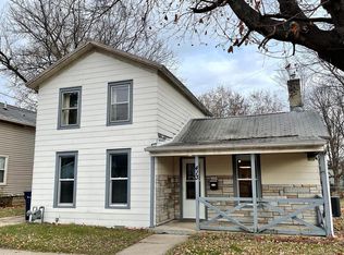 413 Cherry St, Janesville, WI 53545