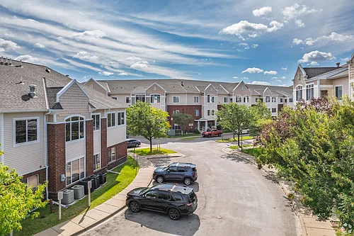 Hearthstone Apartments and Townhomes Photo 1