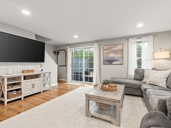 4th image of 2697 Cranberry Hwy APT 23