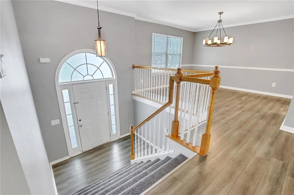4 bed, 3.0 bath, 2202 sqft, $2,495 — Photo 4