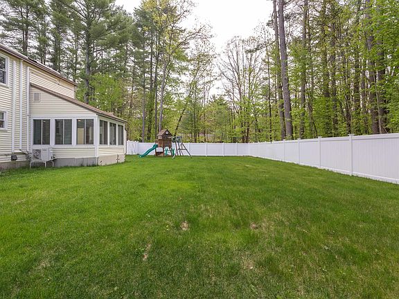 4th image of 36 N Curtisville Road