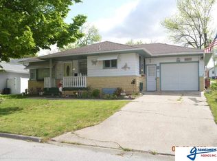 562 Locust St, Syracuse, NE 68446