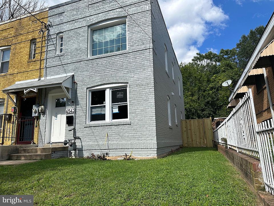 1st image of 4542 Eads St NE