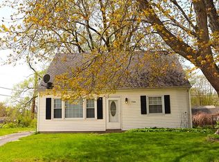 756 Eagle Creek Rd, Valparaiso, IN 46385