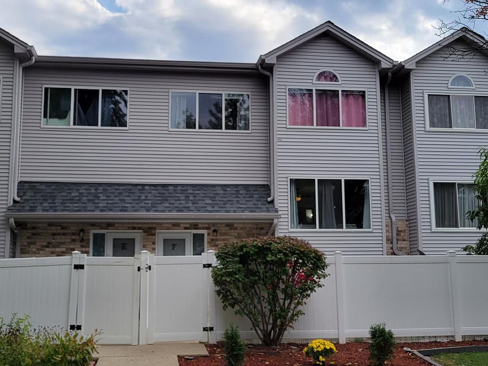 Elevation with the fenced front yard