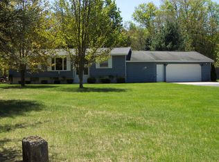 1939 Maple Grove Rd, Cheboygan, MI 49721