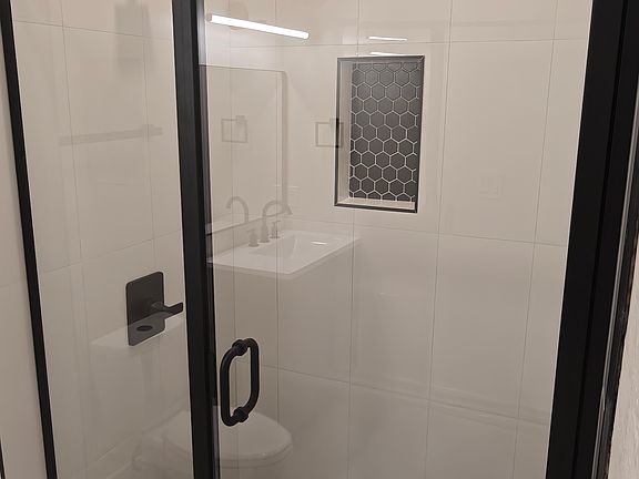 5th image of 4204 Williamson Pl #1C