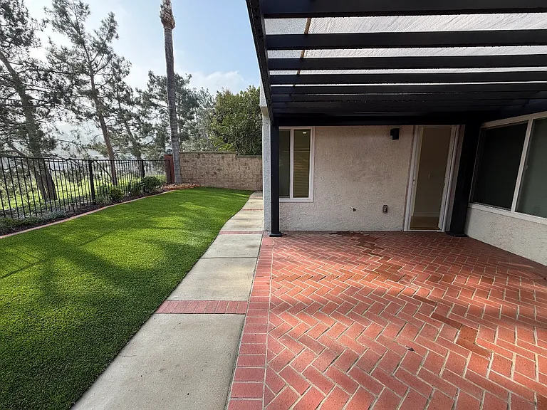 16139 Firestone Ln — Photo 19