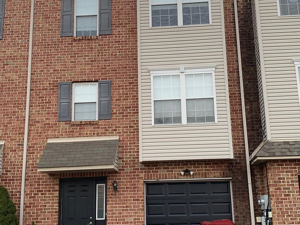 1st image of 2627 Chestnut Ln
