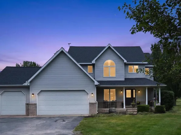 7040 McGuire Rd, Fenton, MI 48430