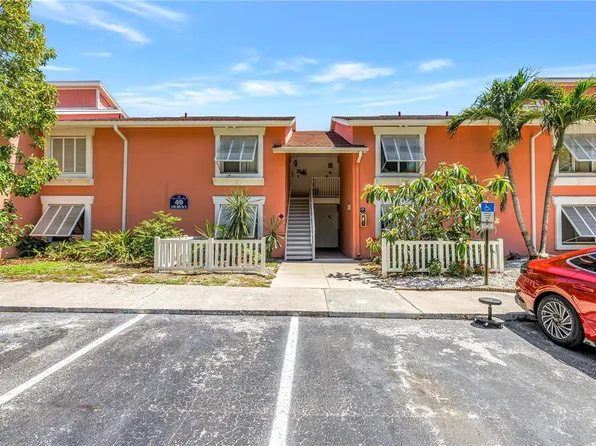 4160 35th Ter S Unit I, Saint Petersburg, FL 33711