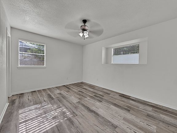 5th image of 3407 NE 10th St