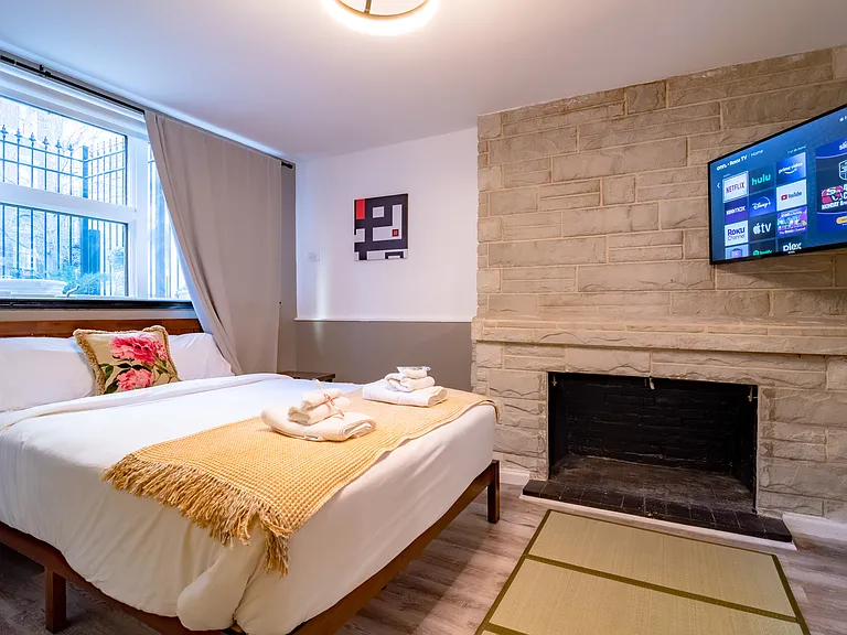 117 E Bellevue Pl #1 — Photo 9