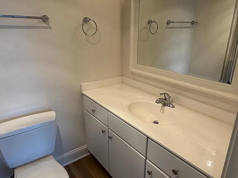 8370 Greensboro Dr #1019 — Photo 22