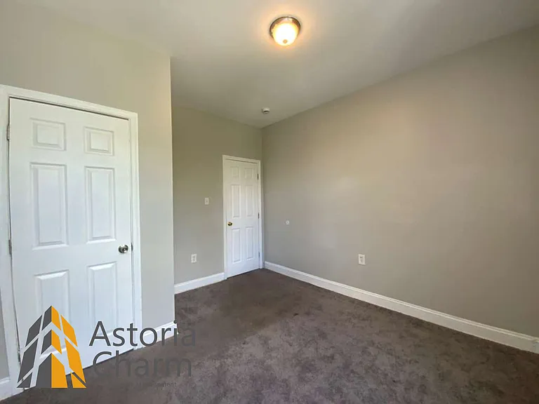 730 N Edgewood St — Photo 16