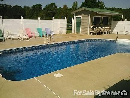 Salt Water Pool
						:
						Ready for summertime fun!