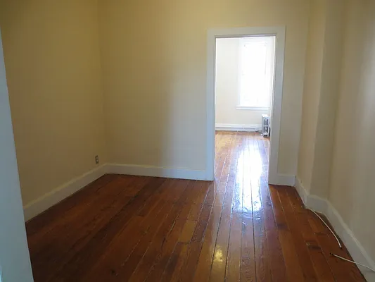 Rented by Block & Lot Real Estate | media 37