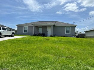 8036 Buttercup Cir, Labelle, FL 33935