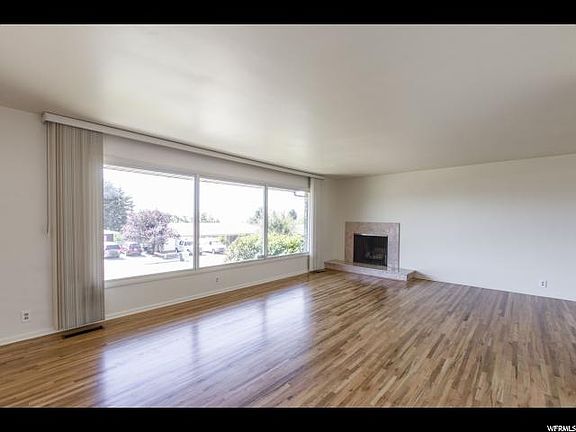 2nd image of 1137 S Vista View Dr