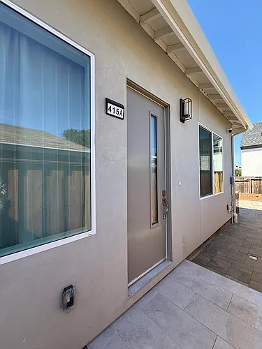 415 6th Ave #A Photo 1