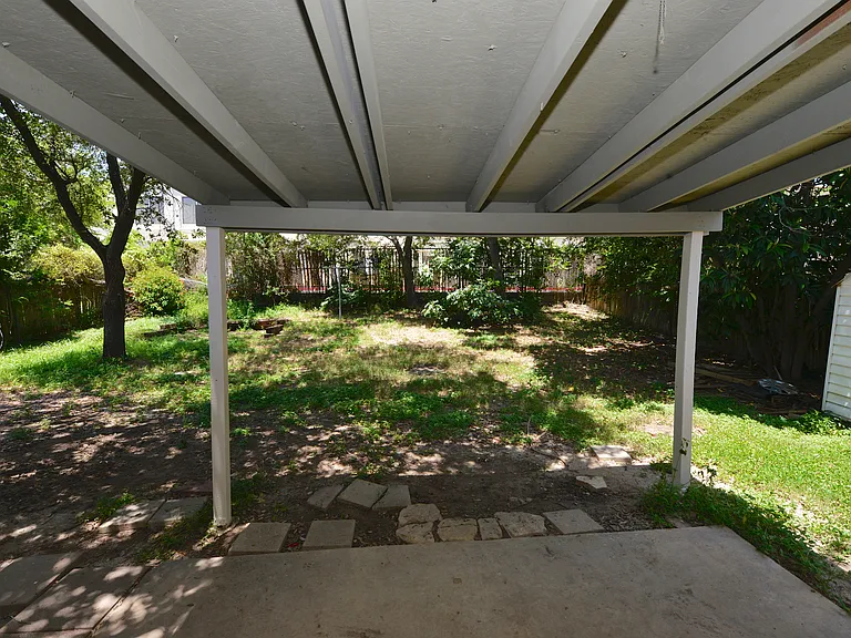 7217 Leading Oaks — Photo 13