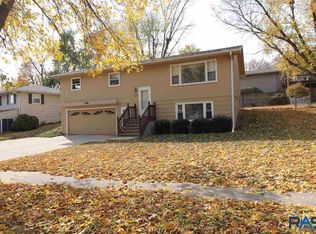 3101 S Williams Ave, Sioux Falls, SD 57105