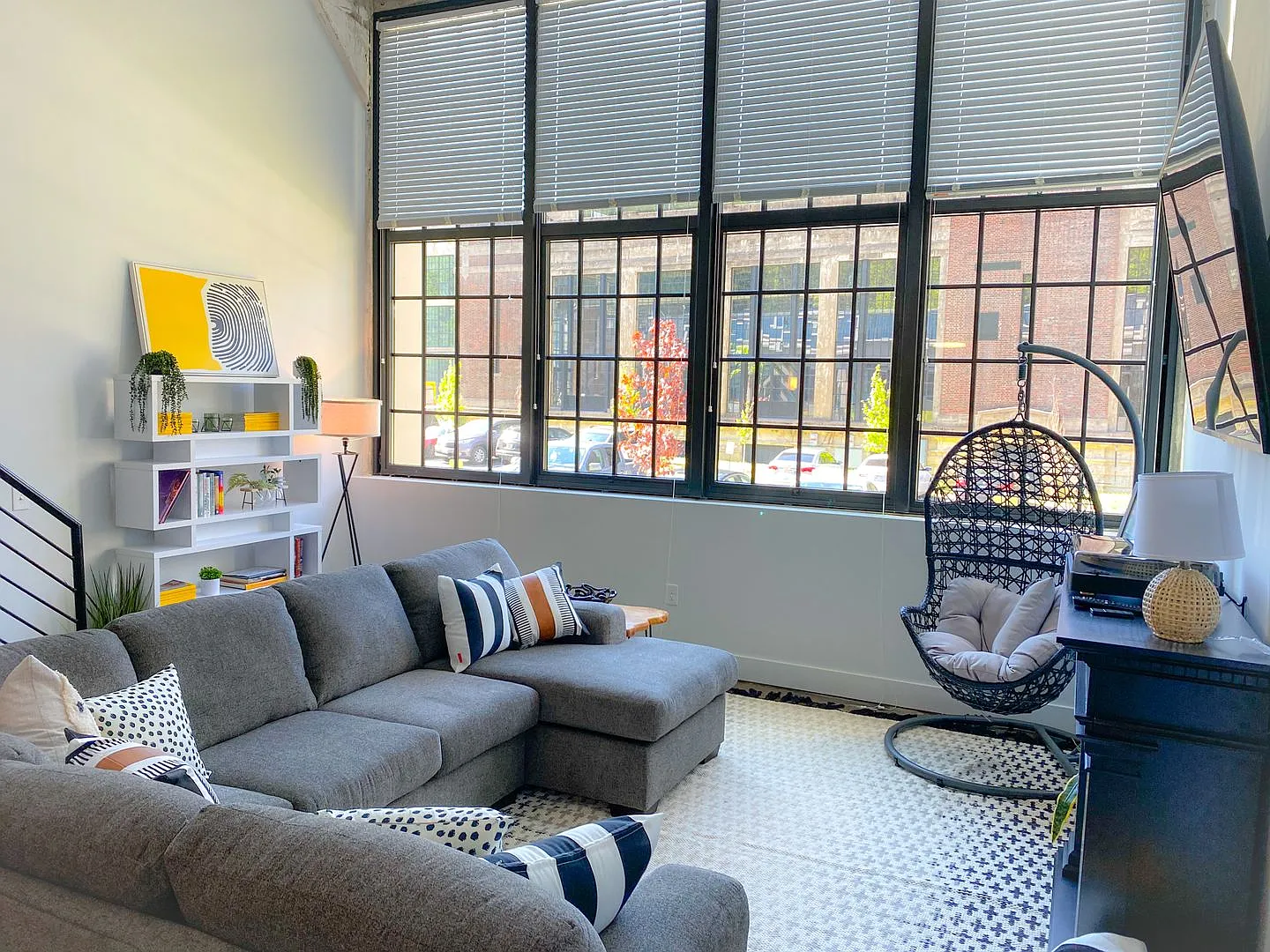 The coolest loft in Cincinnati Area — Photo 2