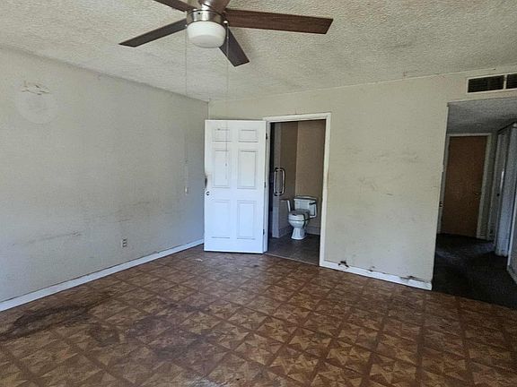 5th image of 1313 N Edwards St