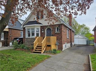 75 Barons Ave S, Hamilton, ON L8K 2Y4