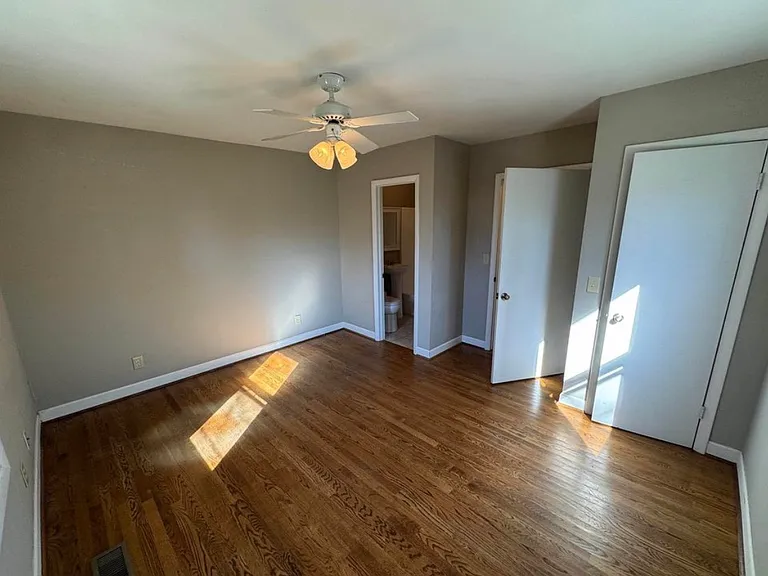 120 Ackers St SW — Photo 3