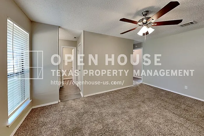 6625 Constitution Dr — Photo 10
