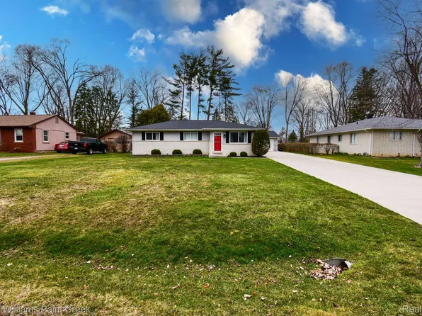 901 Marengo Dr, Troy, MI 48085