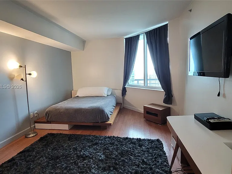 325 S Biscayne Blvd #3321 — Photo 18
