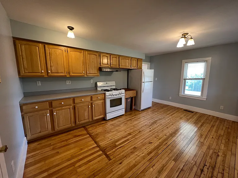 850 River Rd #2 — Photo 14