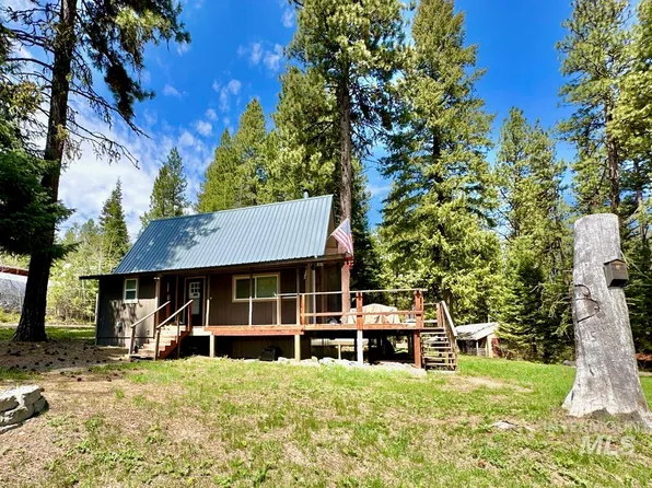 502 Micki Ln, Cascade, ID 83611
