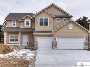15913 Grebe St, Bennington, NE 68007