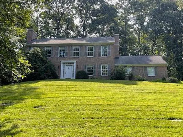 7419 Woodville Rd, Mount Airy, MD 21771