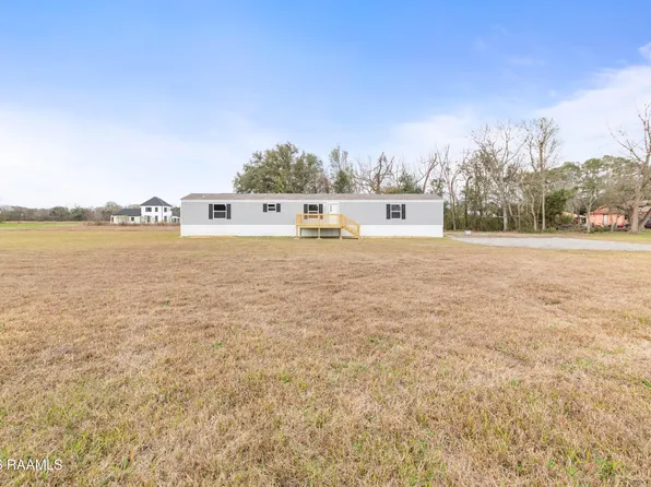 1351 Senior High School Rd #B, Breaux Bridge, LA 70517