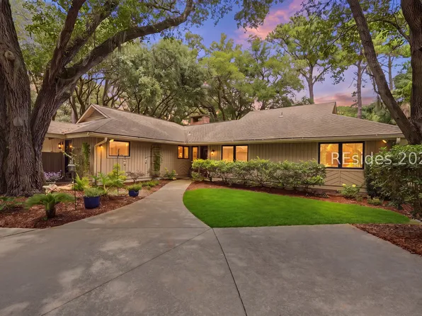 22 Doubloon Dr, Hilton Head Island, SC 29928