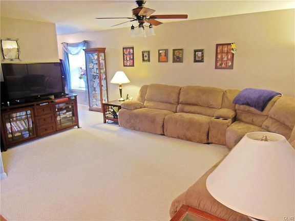 4th image of 1111 Wynnewood Dr