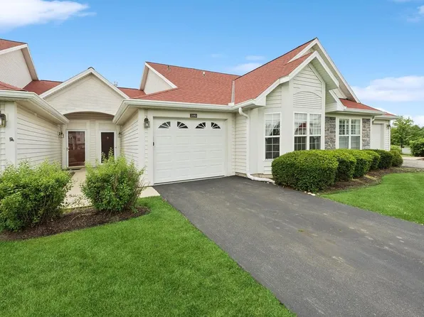 2152 Newbury LANE, Delavan, WI 53115