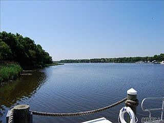 1st image of 351 Seabreeze Ct