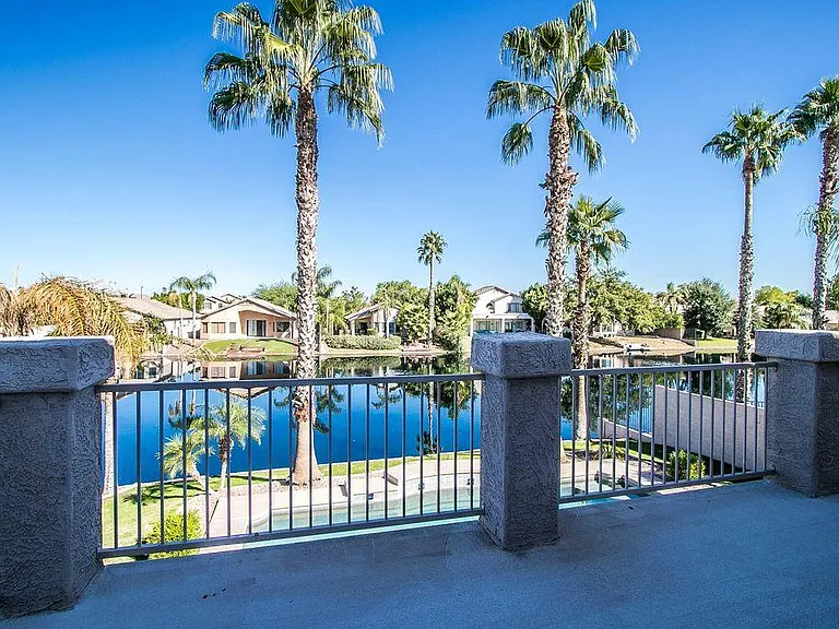 1902 W Havasu Way — Photo 6